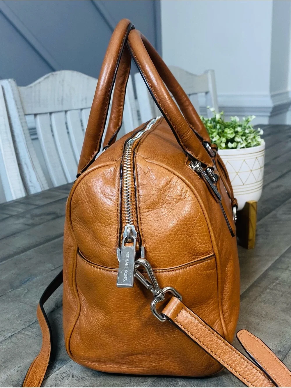 Michael Kors Sophie Large Leather Satchel – Luggage Brown